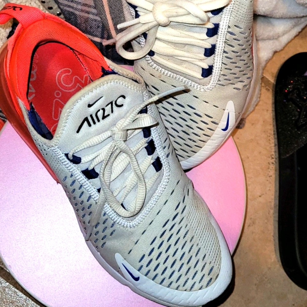 Nike Air 270